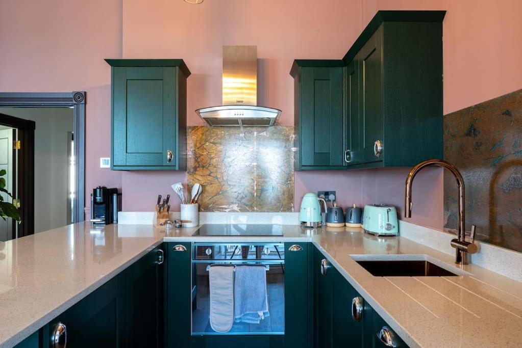 Stylish Beachfront Apartment, Sweeping Ocean Views And Luxury Touches Herne Bay Ngoại thất bức ảnh