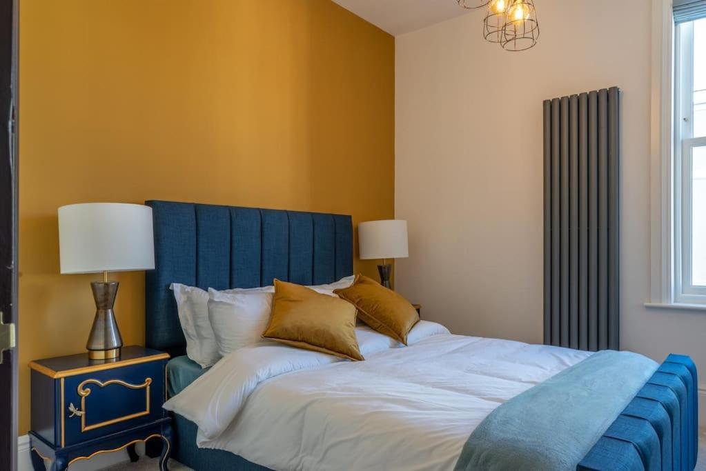 Stylish Beachfront Apartment, Sweeping Ocean Views And Luxury Touches Herne Bay Ngoại thất bức ảnh